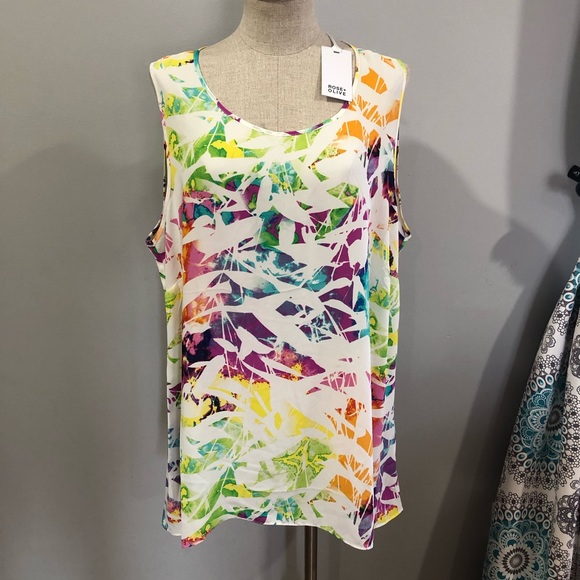 Rose & Olive Tops - NWT ROSE + OLIVE Abstract Sleeveless Top Sz 2X